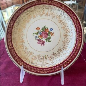 Steubenville 8 Vintage plates, vibrant Floral center design.